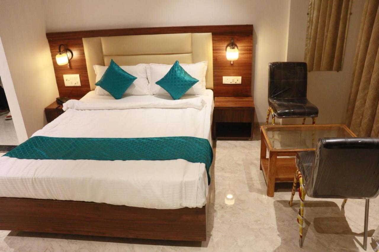 Hotel Candor Amigo Airoli Mind Space Navi Mumbai Zewnętrze zdjęcie