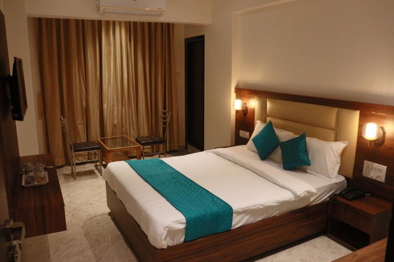 Hotel Candor Amigo Airoli Mind Space Navi Mumbai Zewnętrze zdjęcie