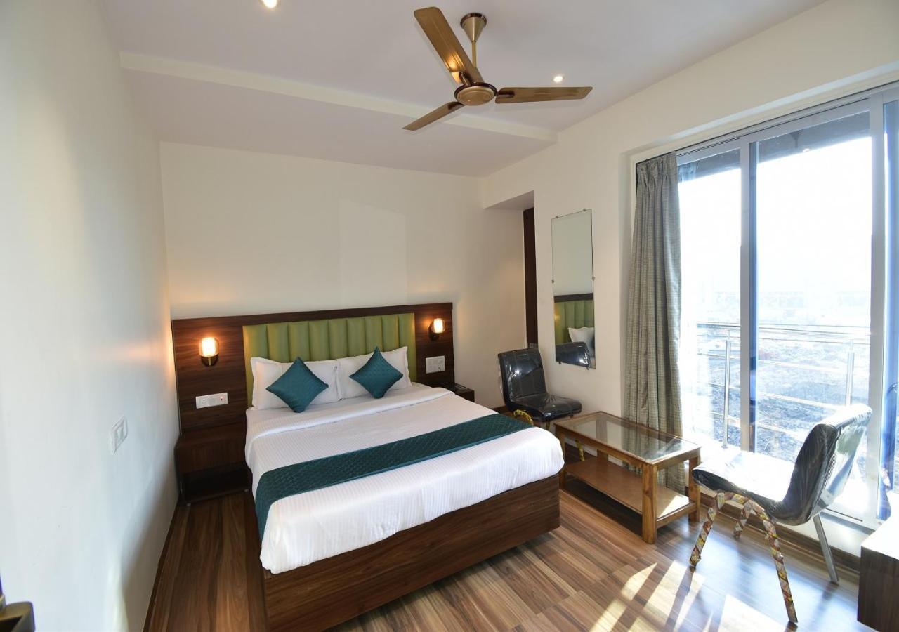 Hotel Candor Amigo Airoli Mind Space Navi Mumbai Zewnętrze zdjęcie